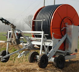 什么是卷盤(pán)式噴灌機(jī)